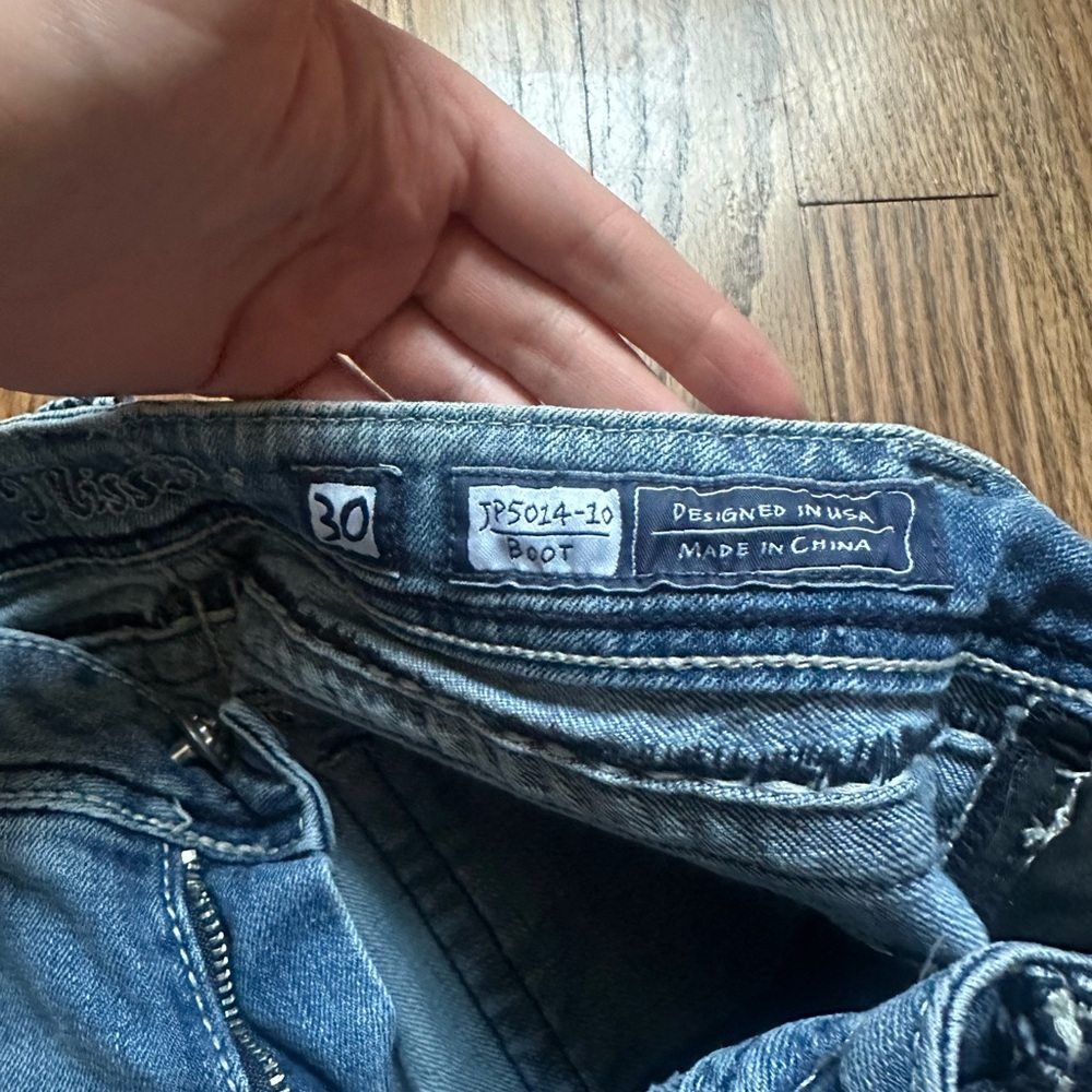 Miss Me Jeans Womens Size 30 Boot Cut Easy Distressed Light Wash Flap Pockets - Picture 4 of 10